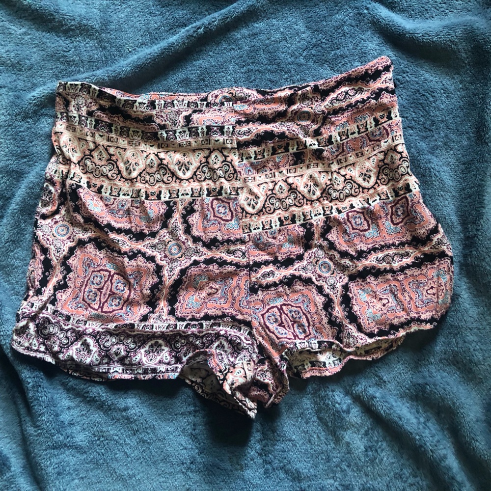 Boho patterned shorts